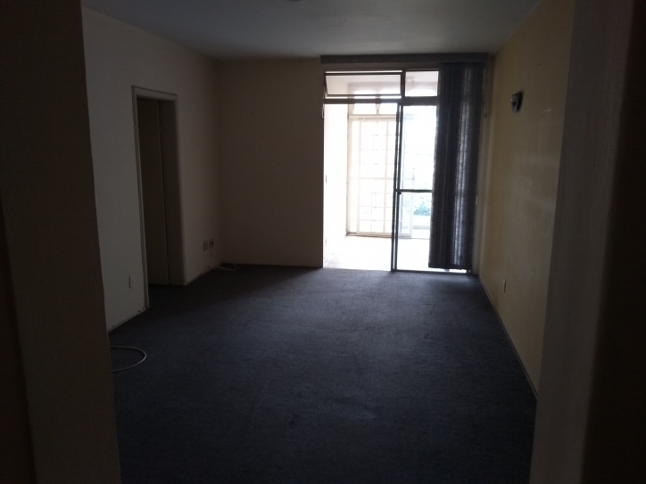 Apartamento à venda com 2 quartos, 87m² - Foto 4