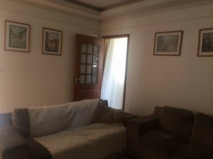 Casa à venda com 3 quartos, 120m² - Foto 1