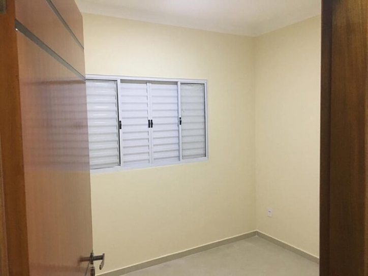 Casa à venda com 2 quartos, 100m² - Foto 6