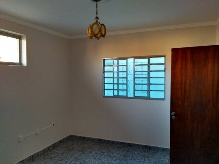 Casa à venda com 3 quartos, 200m² - Foto 5