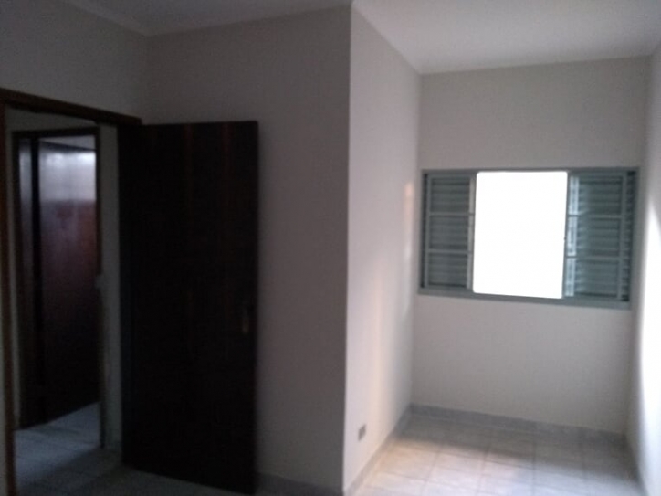 Casa à venda com 3 quartos, 200m² - Foto 12