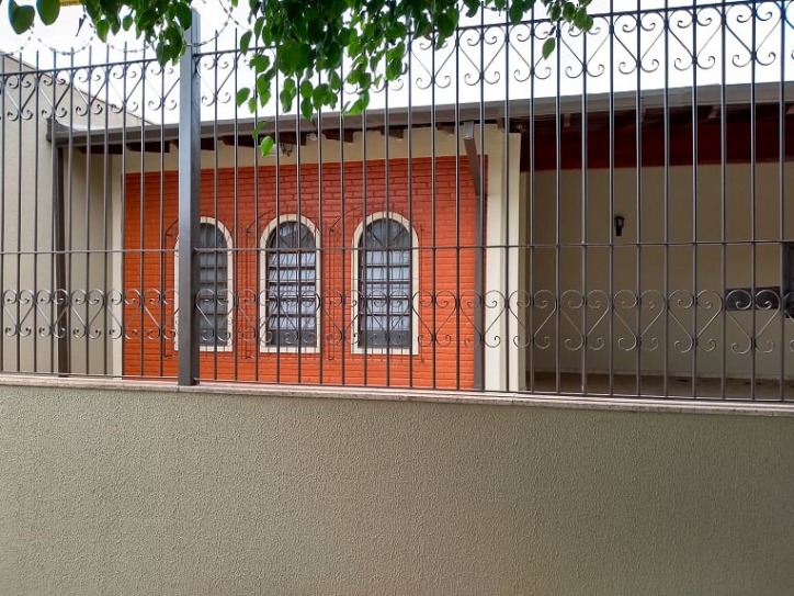 Casa à venda com 3 quartos, 200m² - Foto 3