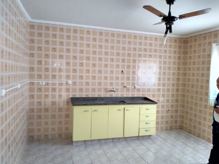 Casa à venda com 3 quartos, 200m² - Foto 15