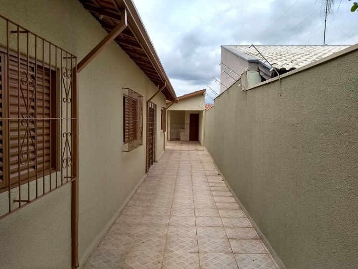 Casa à venda com 3 quartos, 200m² - Foto 26