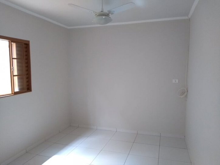 Casa à venda com 3 quartos, 200m² - Foto 28