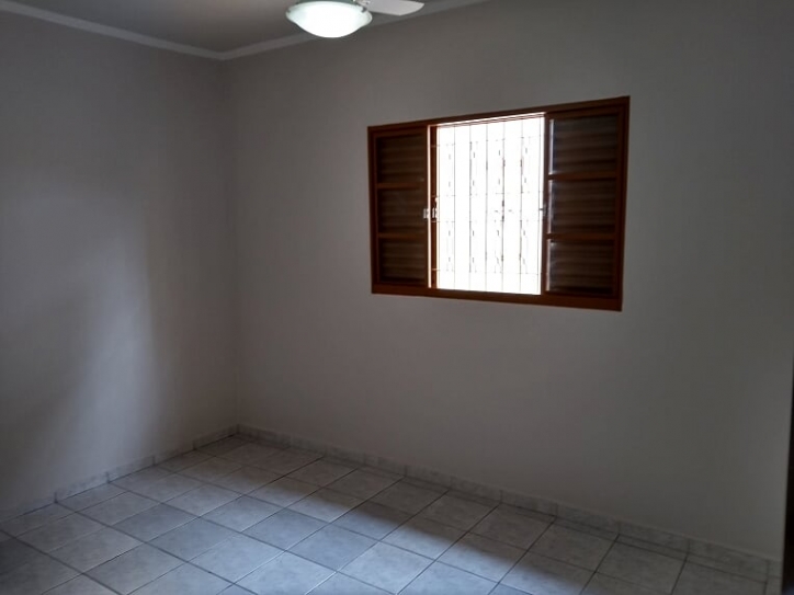 Casa à venda com 3 quartos, 200m² - Foto 30