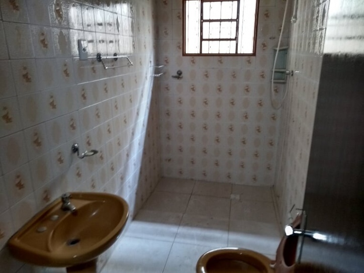 Casa à venda com 3 quartos, 200m² - Foto 33