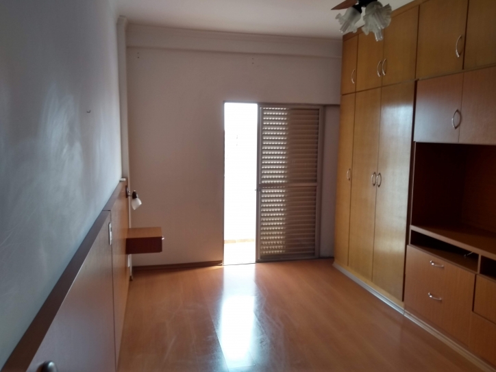 Apartamento à venda com 3 quartos, 150m² - Foto 7