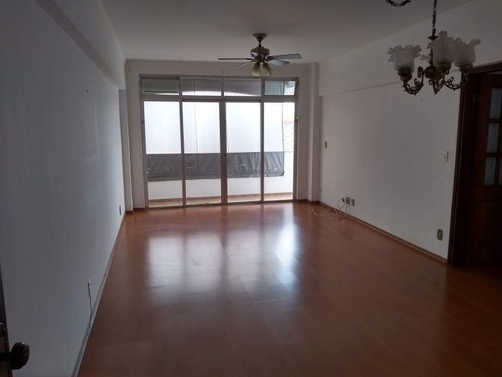 Apartamento à venda com 3 quartos, 150m² - Foto 13