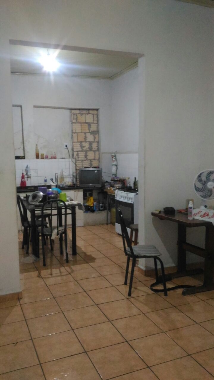 Casa à venda com 3 quartos, 201m² - Foto 7