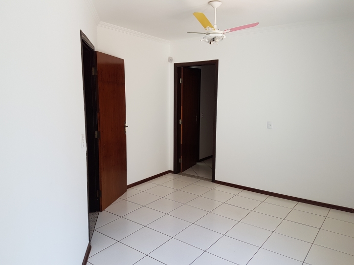 Casa à venda e aluguel com 3 quartos, 360m² - Foto 16