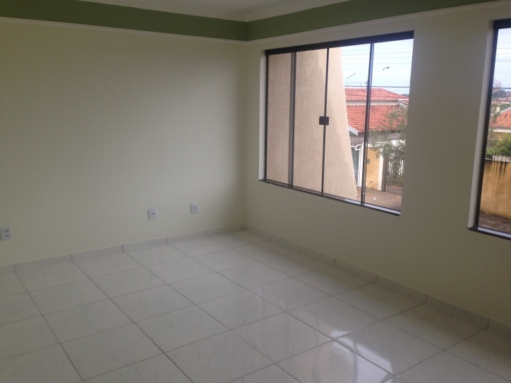 Casa à venda com 3 quartos, 155m² - Foto 4