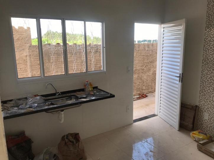 Casa à venda com 1 quarto, 2m² - Foto 4