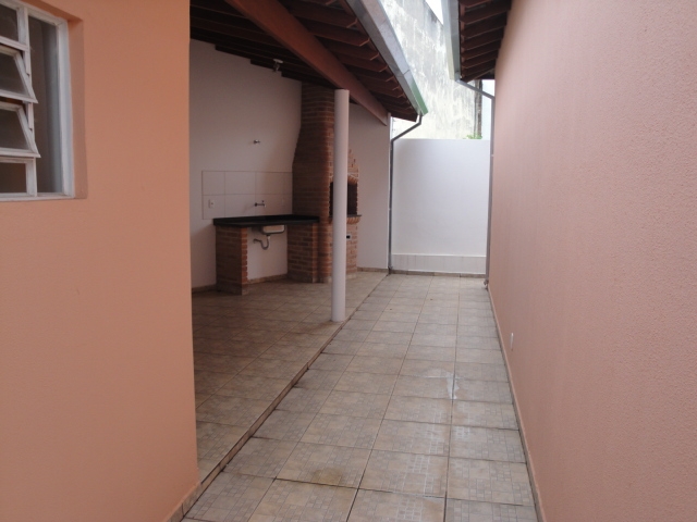 Casa à venda com 3 quartos, 200m² - Foto 17