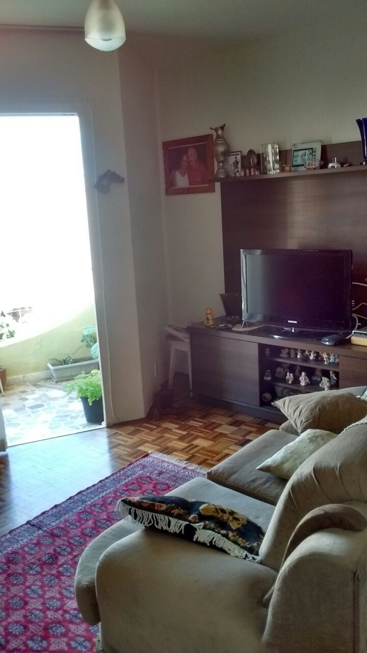 Apartamento à venda com 2 quartos, 66m² - Foto 1