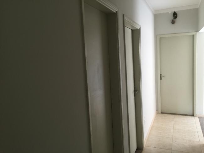 Casa à venda com 3 quartos, 100m² - Foto 2